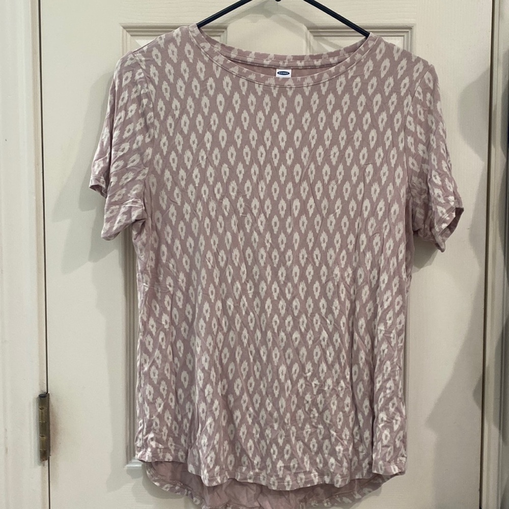 Pale pink Old Navy Luxe Tee.